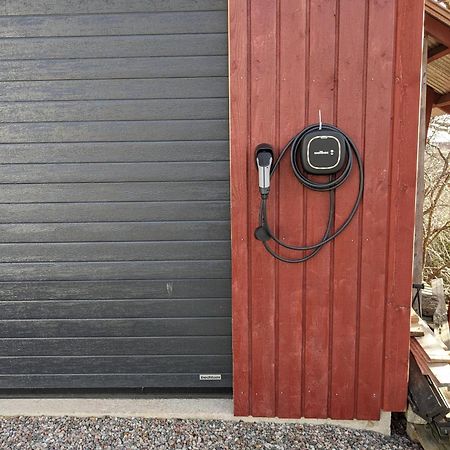 Trevlig Stuga Pa Landet, Centralt 8Km Fran Centrum Eskilstuna Extérieur photo