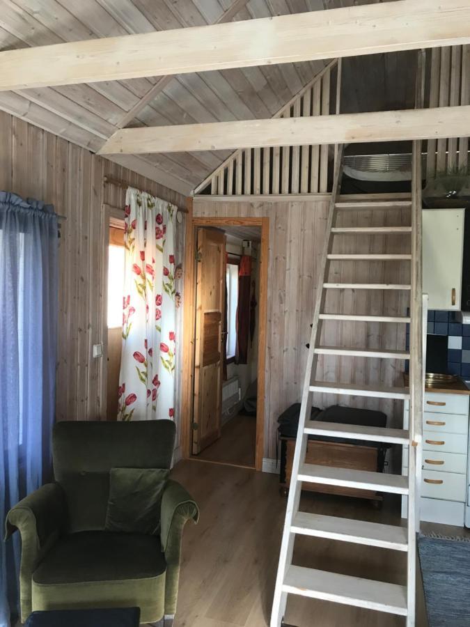 Trevlig Stuga Pa Landet, Centralt 8Km Fran Centrum Eskilstuna Extérieur photo